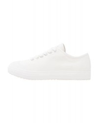 Baskets basses en toile blanches