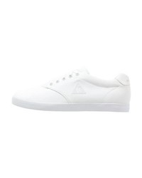 Baskets basses en toile blanches Le Coq Sportif
