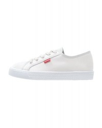 Baskets basses en toile blanches