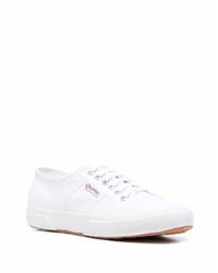 Baskets basses en toile blanches Superga