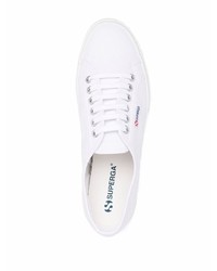 Baskets basses en toile blanches Superga