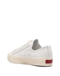 Baskets basses en toile blanches Superga