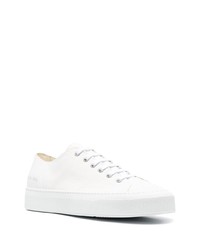 Baskets basses en toile blanches Common Projects