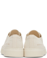 Baskets basses en toile blanches Common Projects