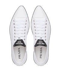 Baskets basses en toile blanches Prada