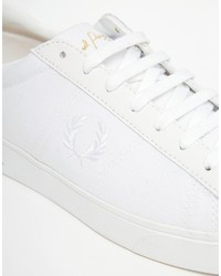 Baskets basses en toile blanches Fred Perry