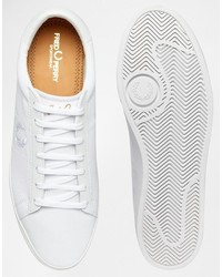 Baskets basses en toile blanches Fred Perry