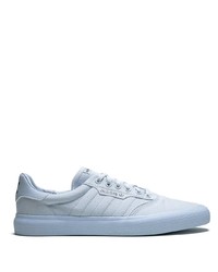 Baskets basses en toile bleu clair adidas