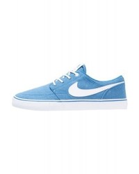 Baskets basses en toile bleu clair Nike