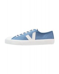 Baskets basses en toile bleu clair Veja