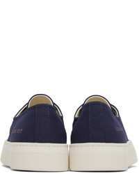 Baskets basses en toile bleu marine Common Projects