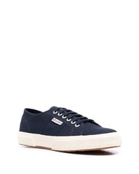 Baskets basses en toile bleu marine Superga