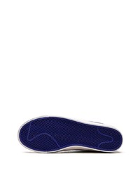 Baskets basses en toile bleu marine Nike