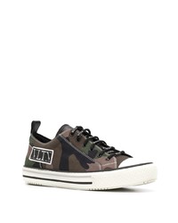 Baskets basses en toile camouflage olive Valentino Garavani