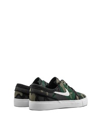 Baskets basses en toile camouflage vert foncé Nike