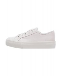 Baskets basses en toile grises New Look