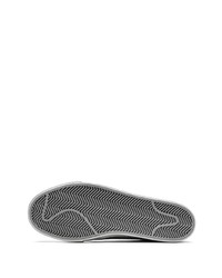 Baskets basses en toile grises Nike