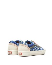 Baskets basses en toile imprimé tie-dye bleues Vans