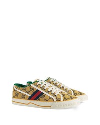 Baskets basses en toile imprimées jaunes Gucci