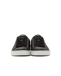 Baskets basses en toile imprimées noires Gucci