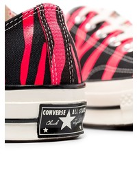 Baskets basses en toile imprimées noires Converse