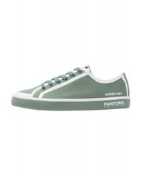 Baskets basses en toile imprimées olive Pantone