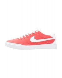 Baskets basses en toile imprimées rouges Nike