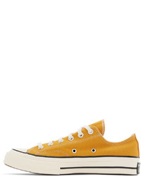 Baskets basses en toile moutarde Converse