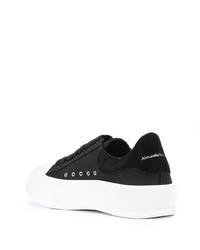 Baskets basses en toile noires et blanches Alexander McQueen