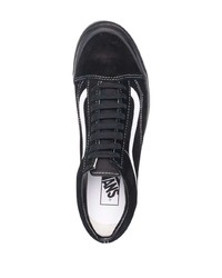 Baskets basses en toile noires et blanches Vans