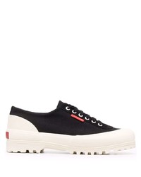 Baskets basses en toile noires et blanches Superga