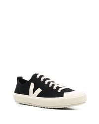 Baskets basses en toile noires et blanches Veja