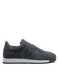 Baskets basses en toile noires adidas