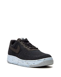 Baskets basses en toile noires Nike