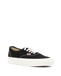 Baskets basses en toile noires Vans