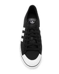 Baskets basses en toile noires adidas