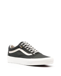 Baskets basses en toile noires Vans