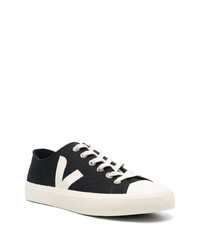 Baskets basses en toile noires Veja