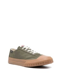 Baskets basses en toile olive Camper