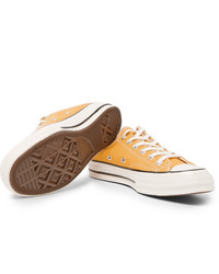 Baskets basses en toile orange Converse