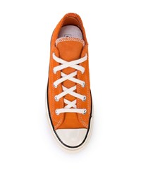 Baskets basses en toile orange Converse