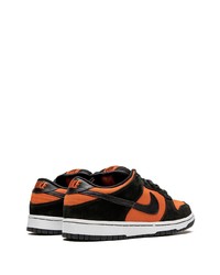 Baskets basses en toile orange Nike