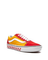 Baskets basses en toile orange Vans