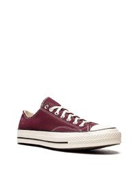 Baskets basses en toile pourpre foncé Converse