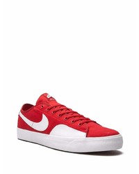 Baskets basses en toile rouge et blanc Nike