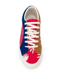 Baskets basses en toile rouge et bleu marine Vans