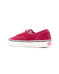 Baskets basses en toile rouges Vans