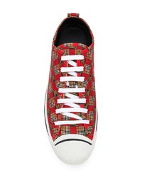 Baskets basses en toile rouges Burberry