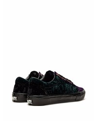 Baskets basses en velours pourpre foncé Vans