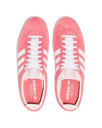 Baskets basses fuchsia adidas